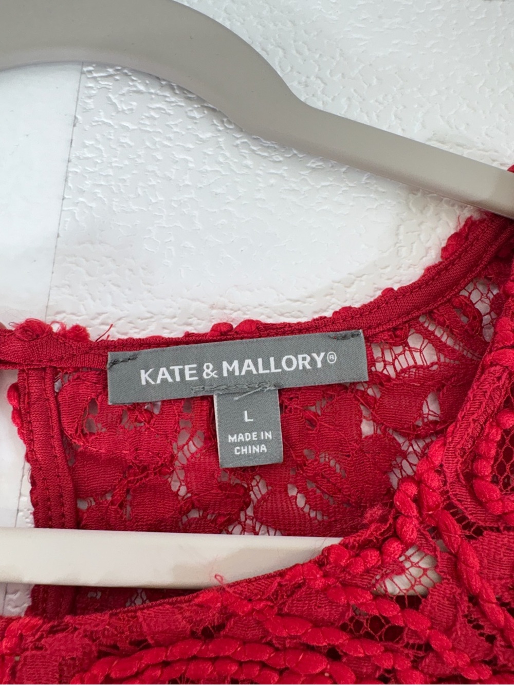 Kate & Mallory Red Floral Lace Short-Sleeve Top 3509 - Picture 3 of 10